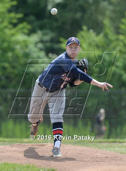 Thumbnail 1 in North Haven vs. Avon (CIAC Class L Quarterfinal) photogallery.