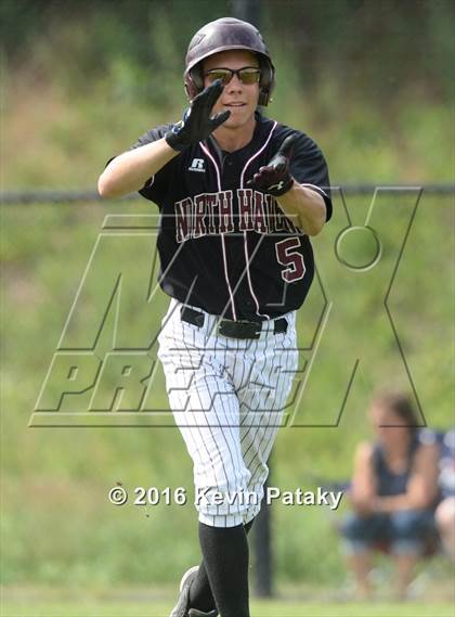 Thumbnail 3 in North Haven vs. Avon (CIAC Class L Quarterfinal) photogallery.