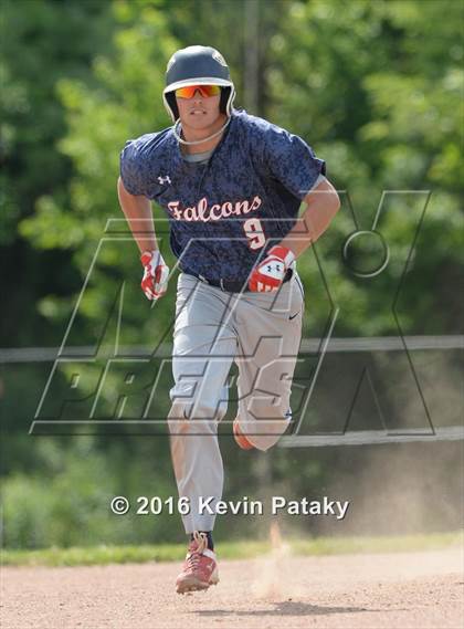 Thumbnail 3 in North Haven vs. Avon (CIAC Class L Quarterfinal) photogallery.