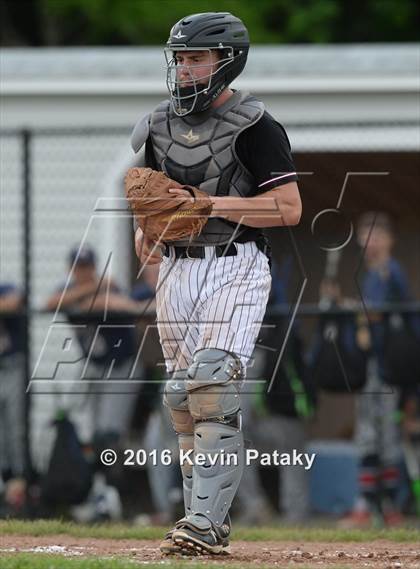 Thumbnail 2 in North Haven vs. Avon (CIAC Class L Quarterfinal) photogallery.