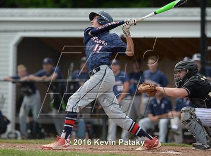 Thumbnail 2 in North Haven vs. Avon (CIAC Class L Quarterfinal) photogallery.