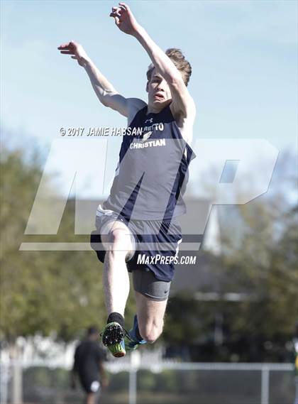Thumbnail 3 in Father Kelley Classic photogallery.