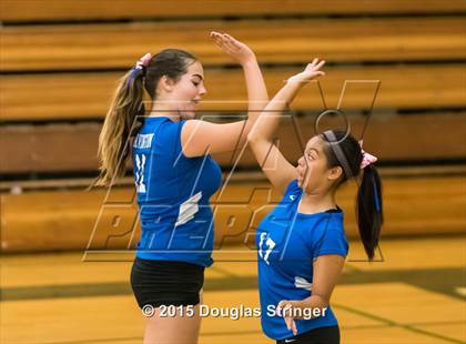 Thumbnail 1 in JV: Irvington @ Moreau Catholic photogallery.
