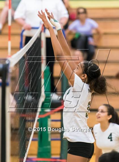 Thumbnail 3 in JV: Irvington @ Moreau Catholic photogallery.