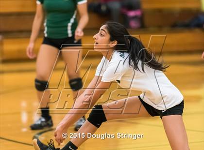Thumbnail 2 in JV: Irvington @ Moreau Catholic photogallery.