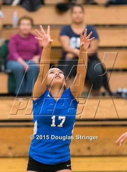 Thumbnail 3 in JV: Irvington @ Moreau Catholic photogallery.