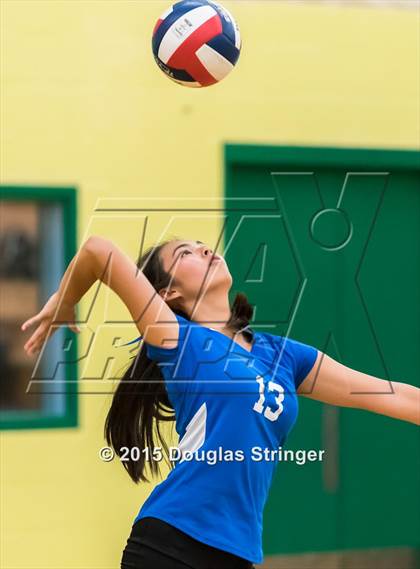 Thumbnail 2 in JV: Irvington @ Moreau Catholic photogallery.