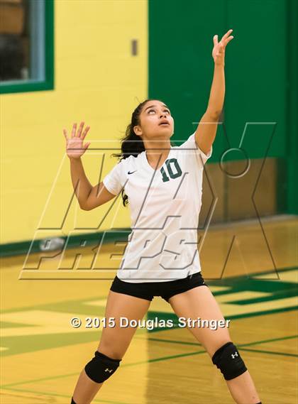 Thumbnail 2 in JV: Irvington @ Moreau Catholic photogallery.
