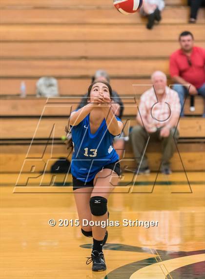 Thumbnail 3 in JV: Irvington @ Moreau Catholic photogallery.