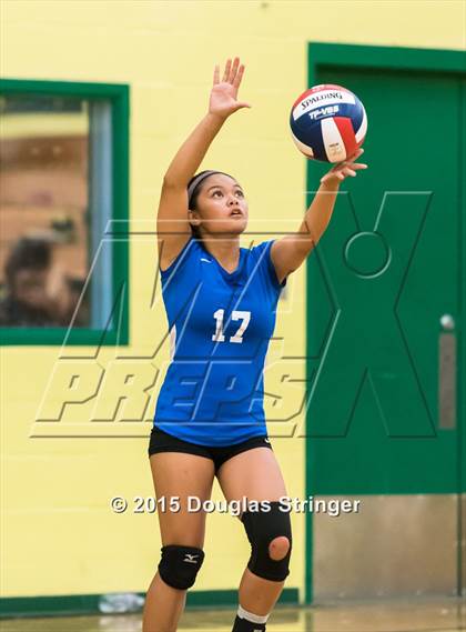 Thumbnail 3 in JV: Irvington @ Moreau Catholic photogallery.