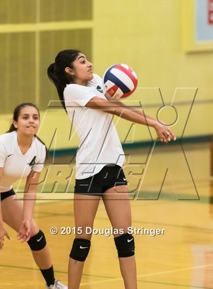 Thumbnail 3 in JV: Irvington @ Moreau Catholic photogallery.