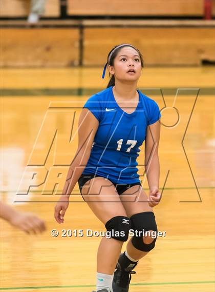 Thumbnail 3 in JV: Irvington @ Moreau Catholic photogallery.