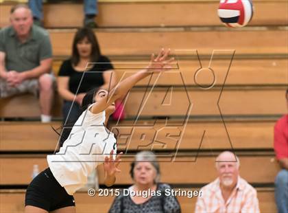 Thumbnail 2 in JV: Irvington @ Moreau Catholic photogallery.