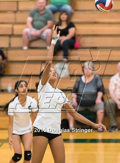 Thumbnail 2 in JV: Irvington @ Moreau Catholic photogallery.