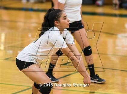 Thumbnail 3 in JV: Irvington @ Moreau Catholic photogallery.