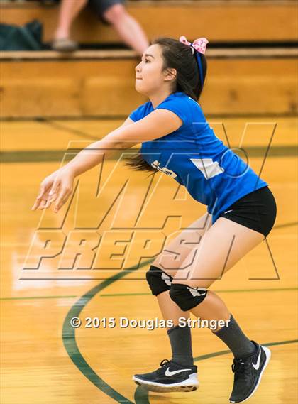 Thumbnail 1 in JV: Irvington @ Moreau Catholic photogallery.
