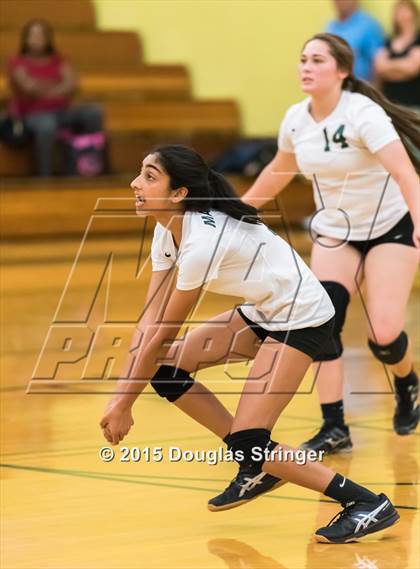 Thumbnail 1 in JV: Irvington @ Moreau Catholic photogallery.
