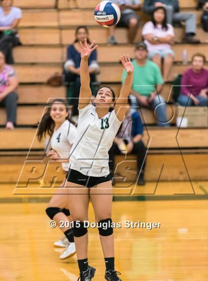 Thumbnail 2 in JV: Irvington @ Moreau Catholic photogallery.