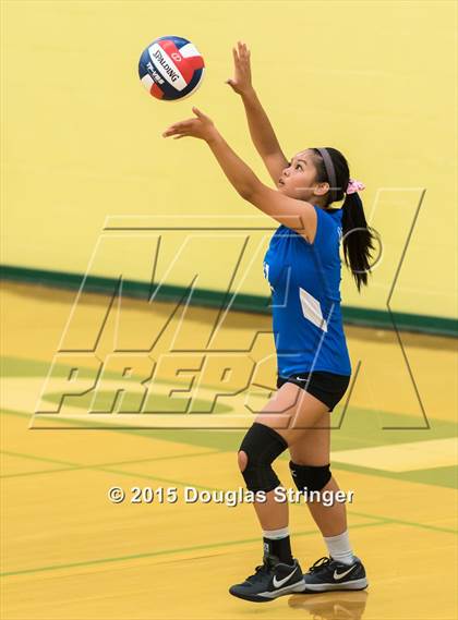 Thumbnail 1 in JV: Irvington @ Moreau Catholic photogallery.