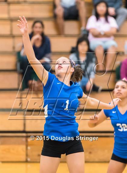 Thumbnail 3 in JV: Irvington @ Moreau Catholic photogallery.