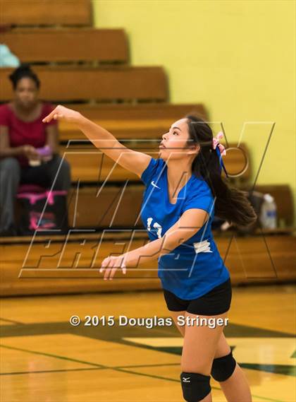 Thumbnail 1 in JV: Irvington @ Moreau Catholic photogallery.
