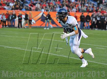 Thumbnail 2 in Valor Christian vs. Fairview (CHSAA 5A Final) photogallery.