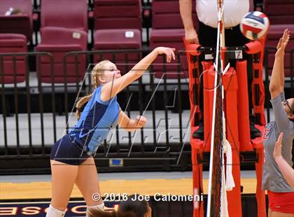 Thumbnail 1 in Lee [Robert E.] vs Johnson [Claudia Taylor] (Littleton Gym) photogallery.