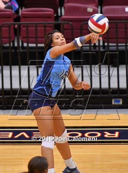 Thumbnail 1 in Lee [Robert E.] vs Johnson [Claudia Taylor] (Littleton Gym) photogallery.