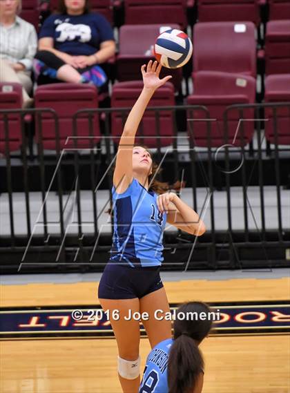Thumbnail 1 in Lee [Robert E.] vs Johnson [Claudia Taylor] (Littleton Gym) photogallery.