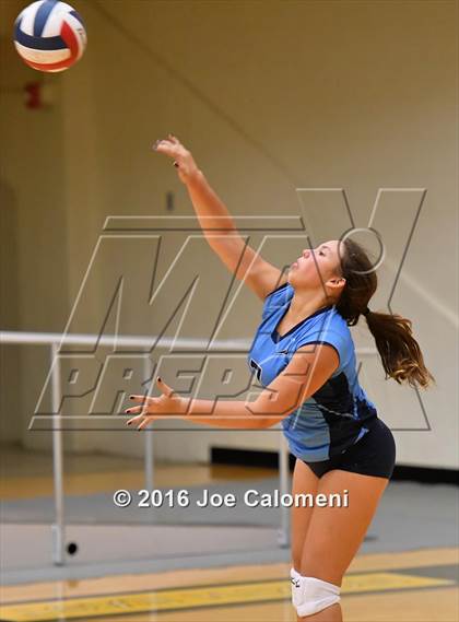 Thumbnail 2 in Lee [Robert E.] vs Johnson [Claudia Taylor] (Littleton Gym) photogallery.