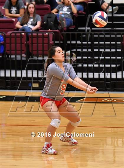 Thumbnail 3 in Lee [Robert E.] vs Johnson [Claudia Taylor] (Littleton Gym) photogallery.