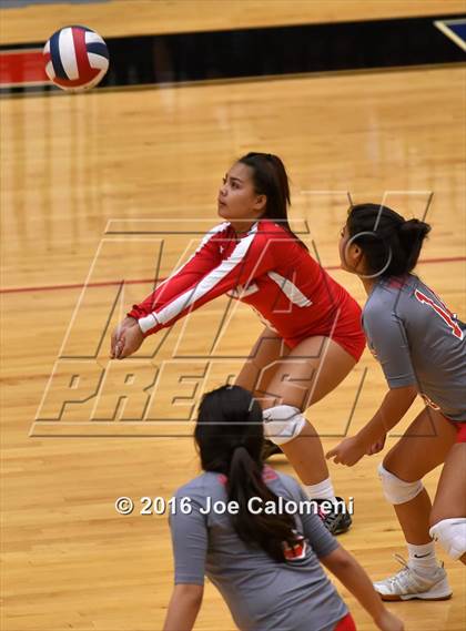 Thumbnail 2 in Lee [Robert E.] vs Johnson [Claudia Taylor] (Littleton Gym) photogallery.