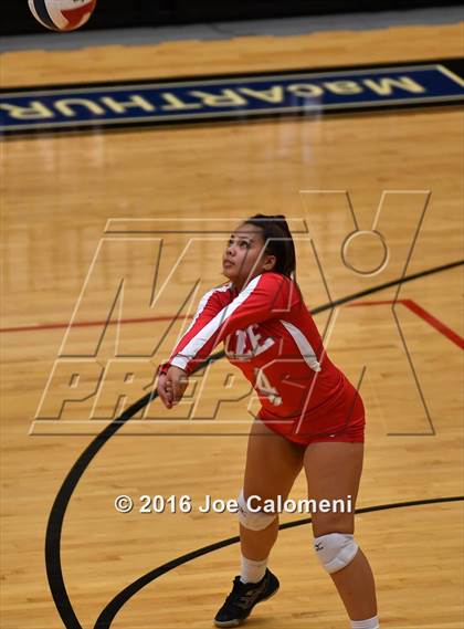 Thumbnail 2 in Lee [Robert E.] vs Johnson [Claudia Taylor] (Littleton Gym) photogallery.