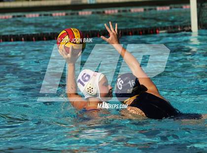 Thumbnail 2 in St. Ignatius vs Arroyo Grande (St. Francis Invitational) photogallery.