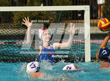 Thumbnail 2 in St. Ignatius vs Arroyo Grande (St. Francis Invitational) photogallery.