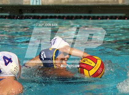 Thumbnail 3 in St. Ignatius vs Arroyo Grande (St. Francis Invitational) photogallery.