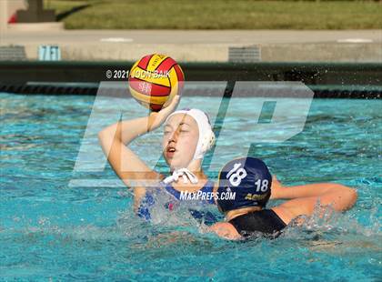 Thumbnail 1 in St. Ignatius vs Arroyo Grande (St. Francis Invitational) photogallery.