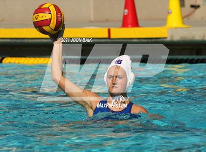 Thumbnail 3 in St. Ignatius vs Arroyo Grande (St. Francis Invitational) photogallery.