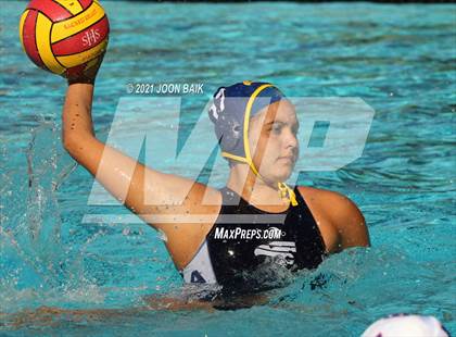 Thumbnail 2 in St. Ignatius vs Arroyo Grande (St. Francis Invitational) photogallery.