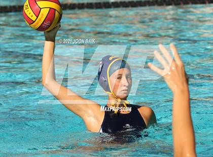 Thumbnail 2 in St. Ignatius vs Arroyo Grande (St. Francis Invitational) photogallery.