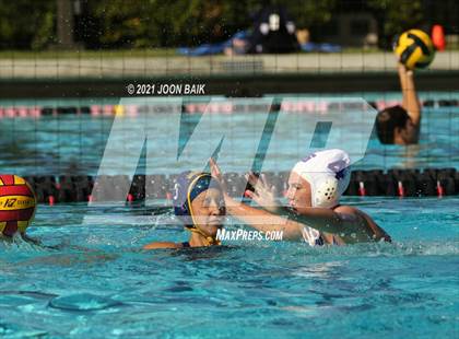Thumbnail 3 in St. Ignatius vs Arroyo Grande (St. Francis Invitational) photogallery.