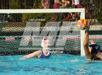 Thumbnail 1 in St. Ignatius vs Arroyo Grande (St. Francis Invitational) photogallery.