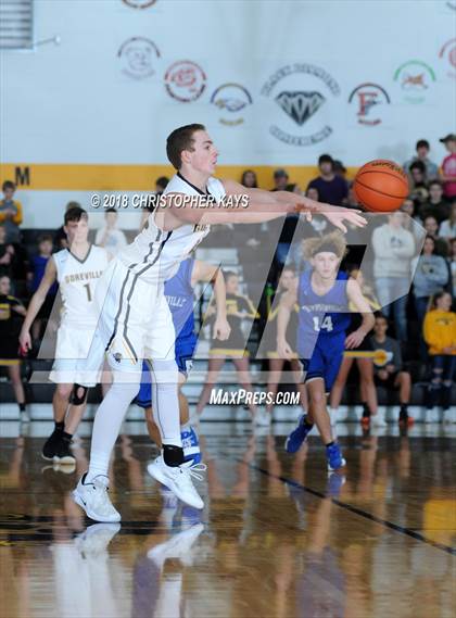 Thumbnail 1 in Thompsonville @ Goreville photogallery.