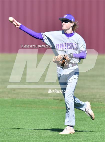 Thumbnail 3 in Greenville vs Farmersville (Bells Invitational) photogallery.
