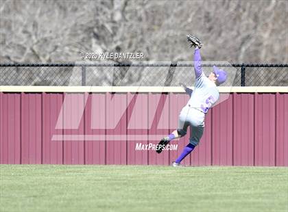 Thumbnail 2 in Greenville vs Farmersville (Bells Invitational) photogallery.