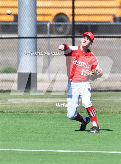 Thumbnail 3 in Greenville vs Farmersville (Bells Invitational) photogallery.