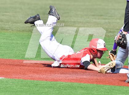 Thumbnail 1 in Greenville vs Farmersville (Bells Invitational) photogallery.
