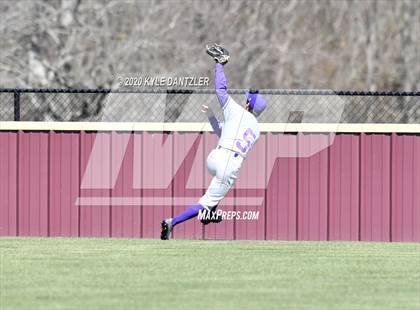 Thumbnail 3 in Greenville vs Farmersville (Bells Invitational) photogallery.