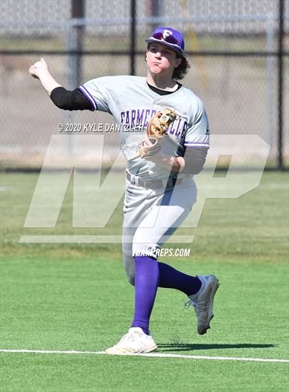 Thumbnail 2 in Greenville vs Farmersville (Bells Invitational) photogallery.