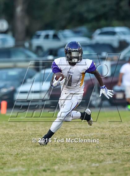 Thumbnail 3 in Mayflower @ Bigelow photogallery.